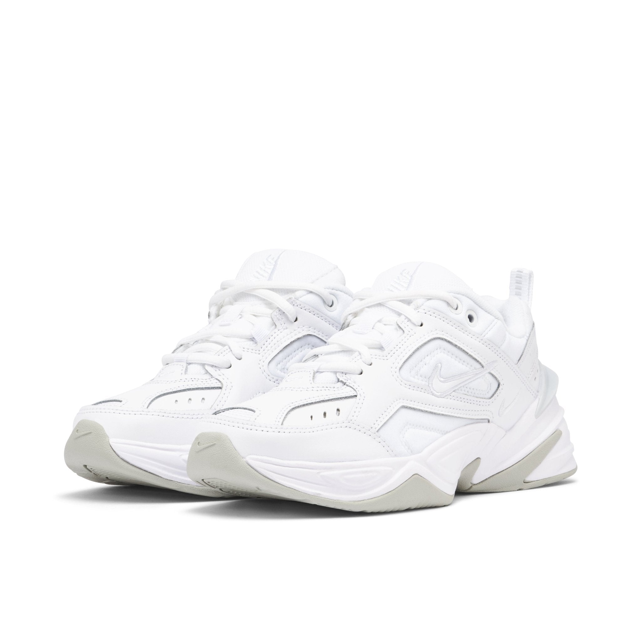 Tênis M2K tekno "Triple White"
