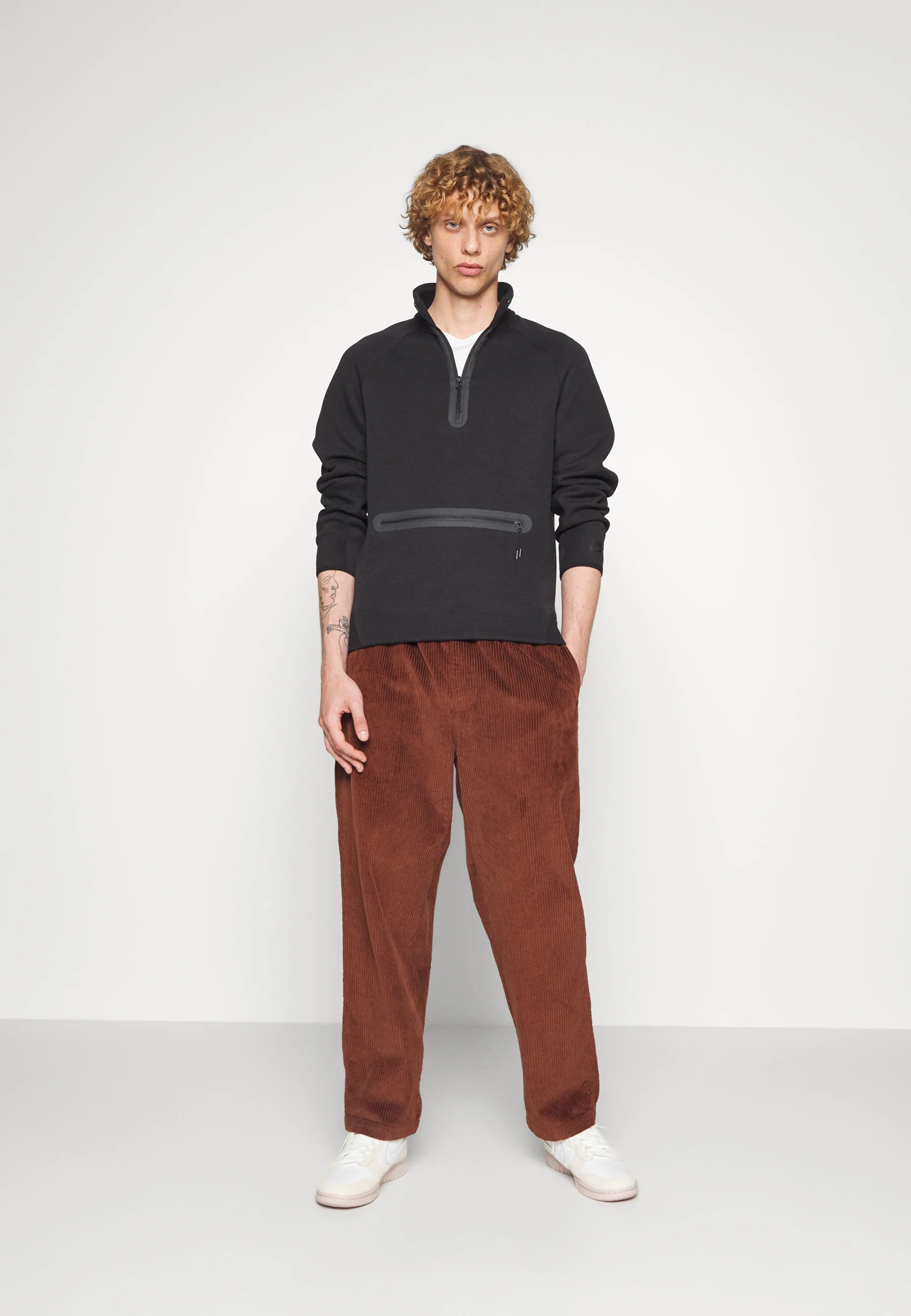 Jaqueta Nike Tech Fleece Sweatshirt - Preto
