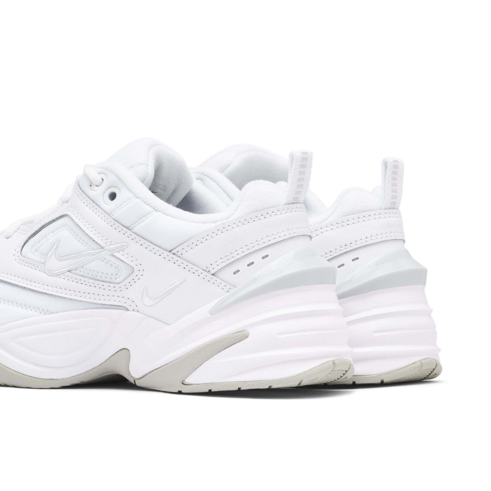 Tênis M2K tekno "Triple White"