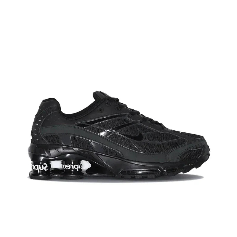 Tênis Nike Shox R2 Supreme “Black“