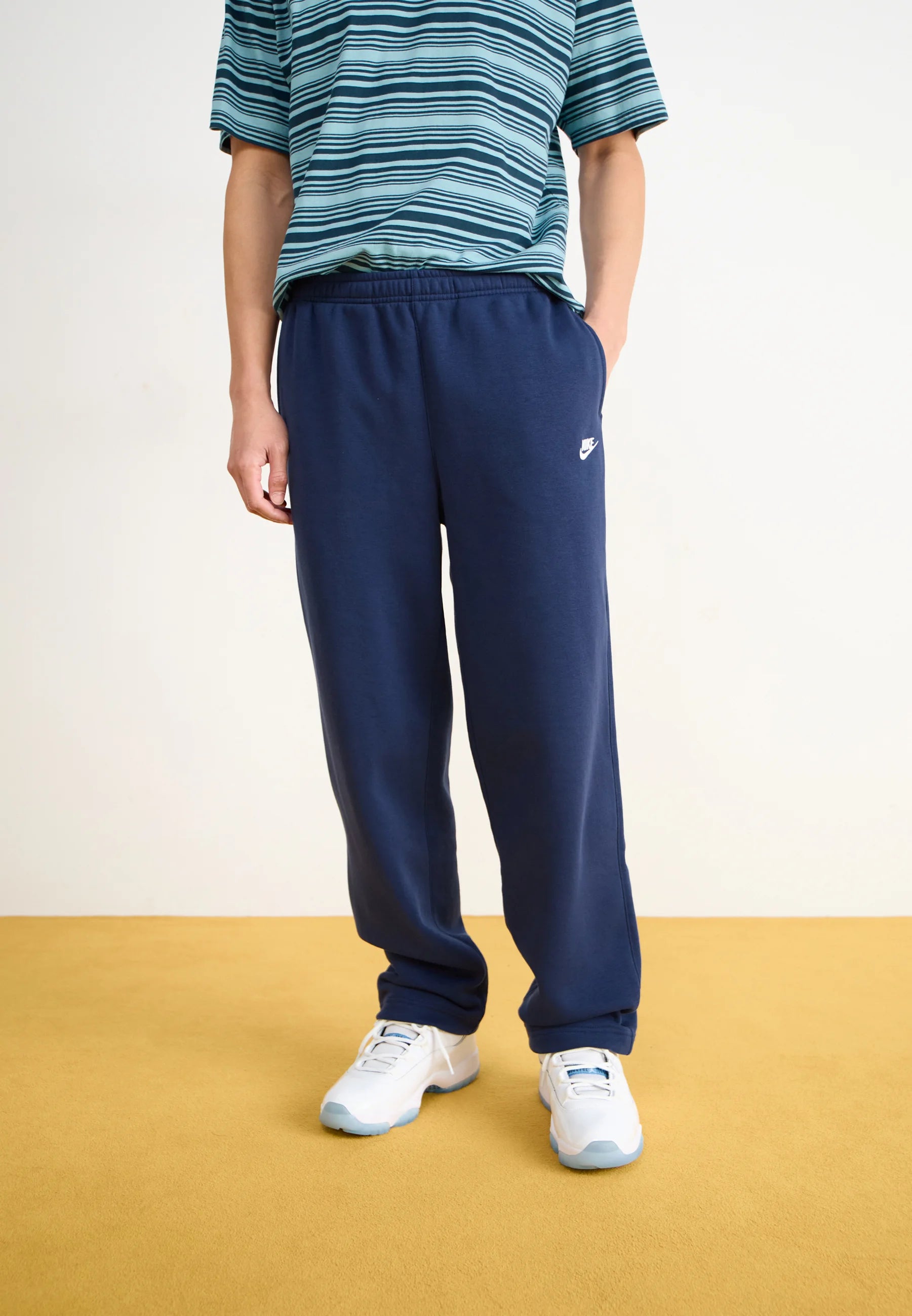 Calça Nike Sportwear Bungee - Azul Marinho