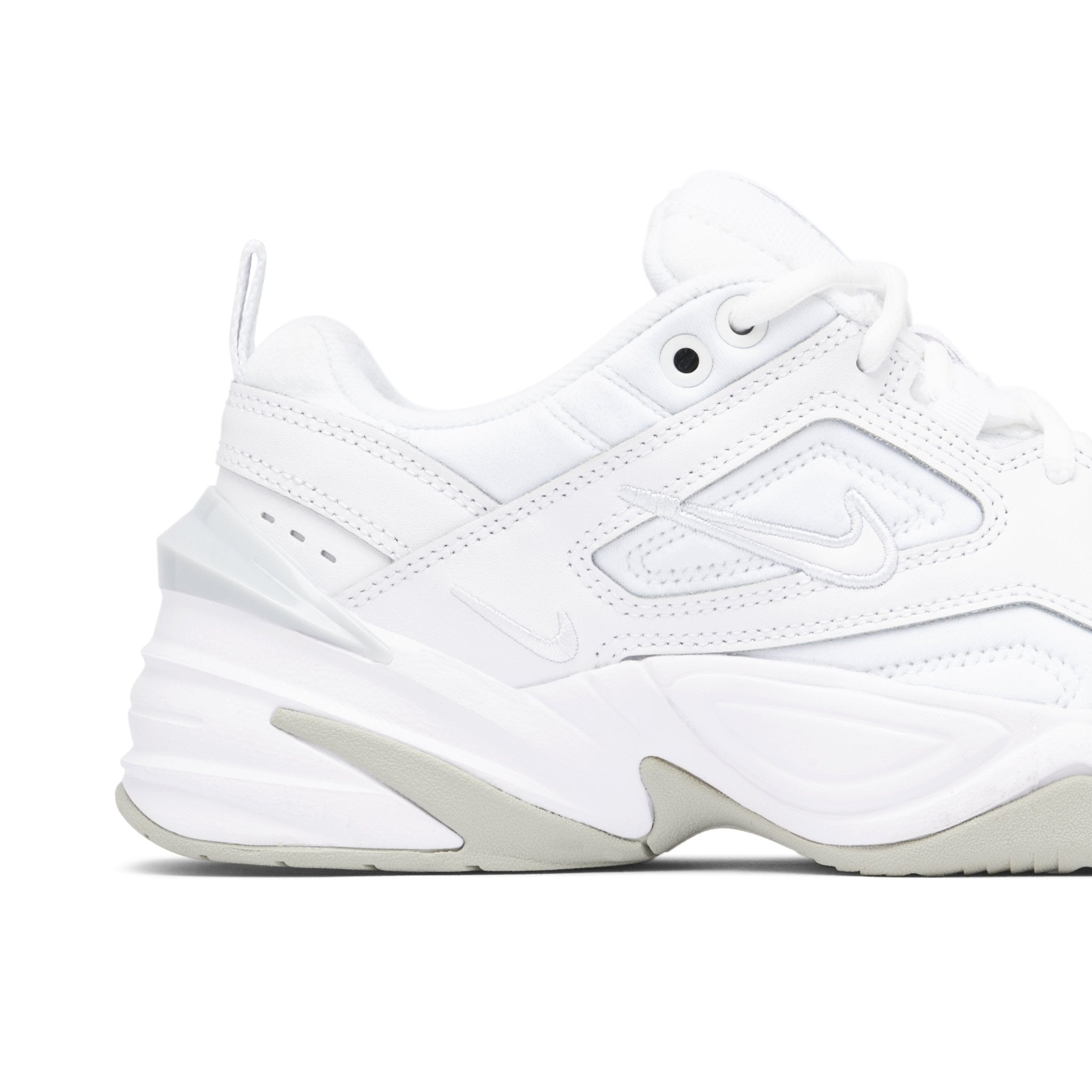 Tênis M2K tekno "Triple White"