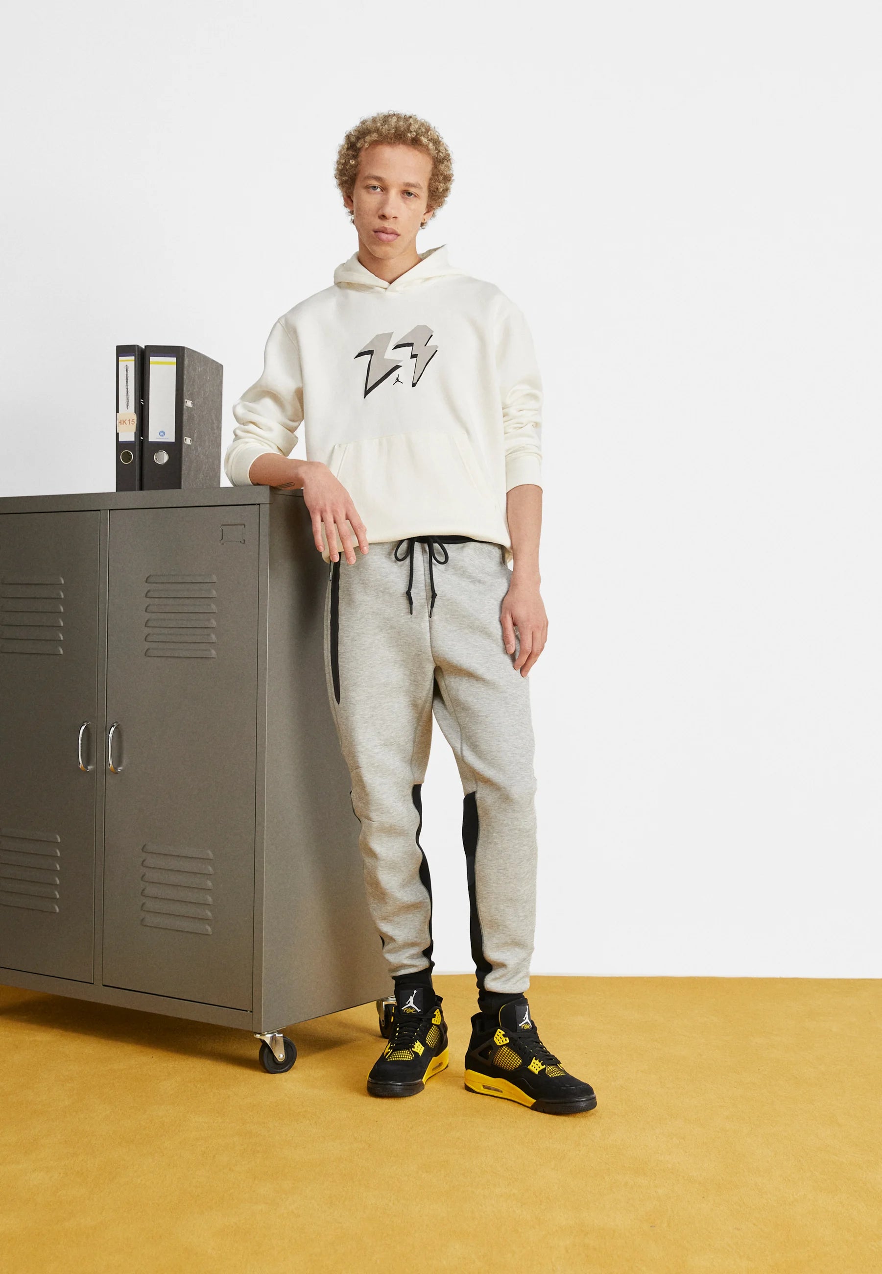 Calça Nike Tech Fleece Windrunner