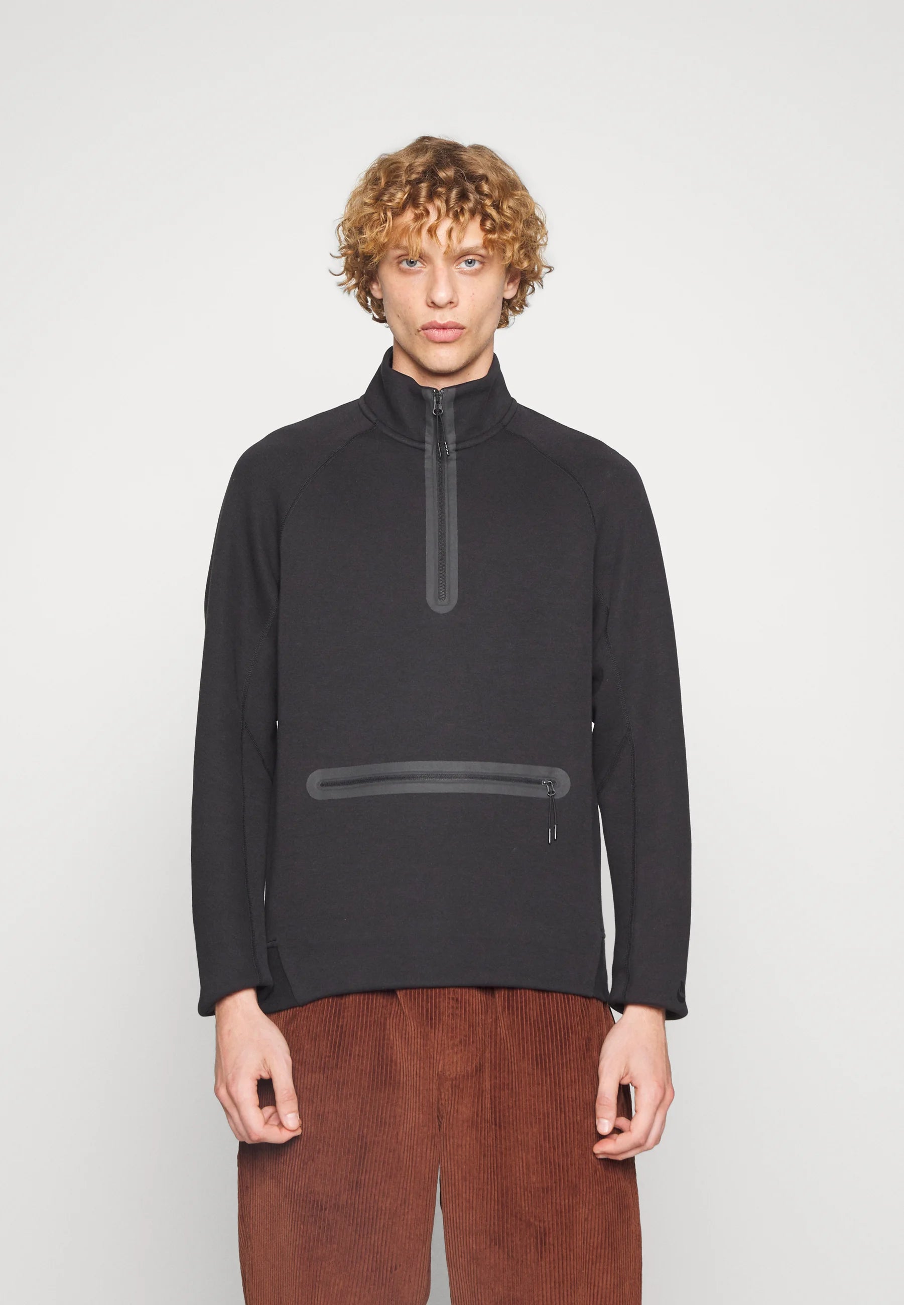 Jaqueta Nike Tech Fleece Sweatshirt - Preto