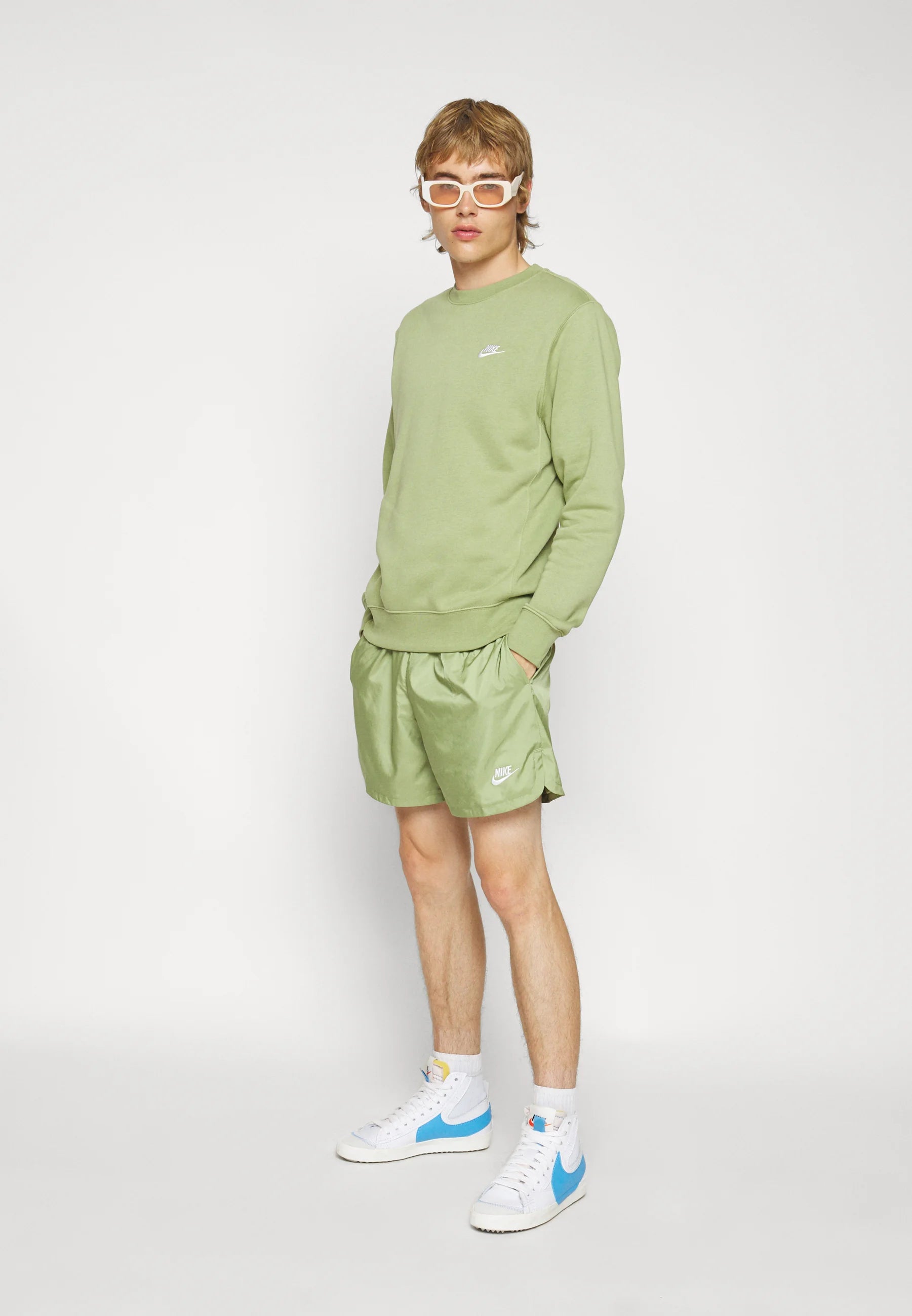 Suéter Nike Sportwear - Verde Oliva