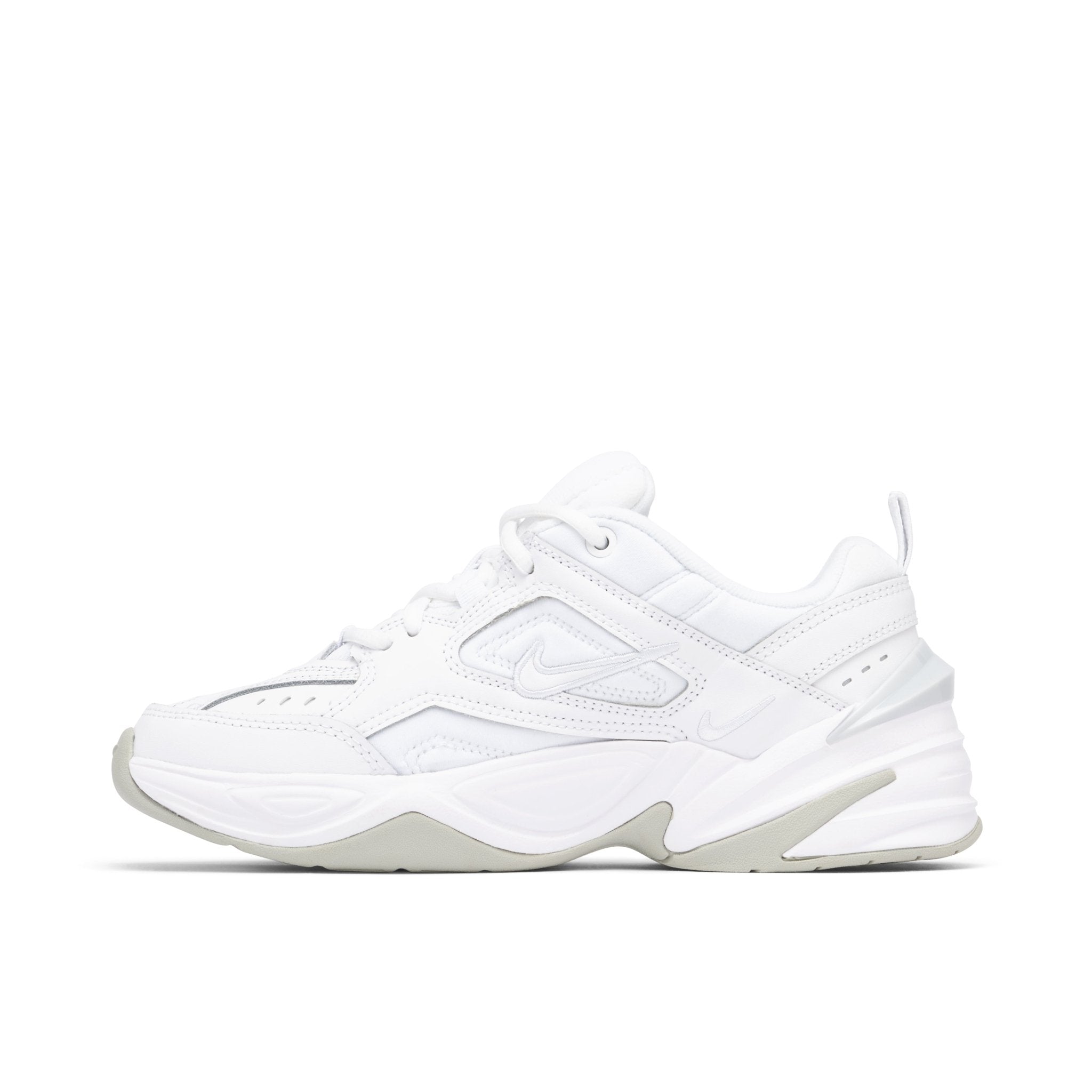 Tênis M2K tekno "Triple White"