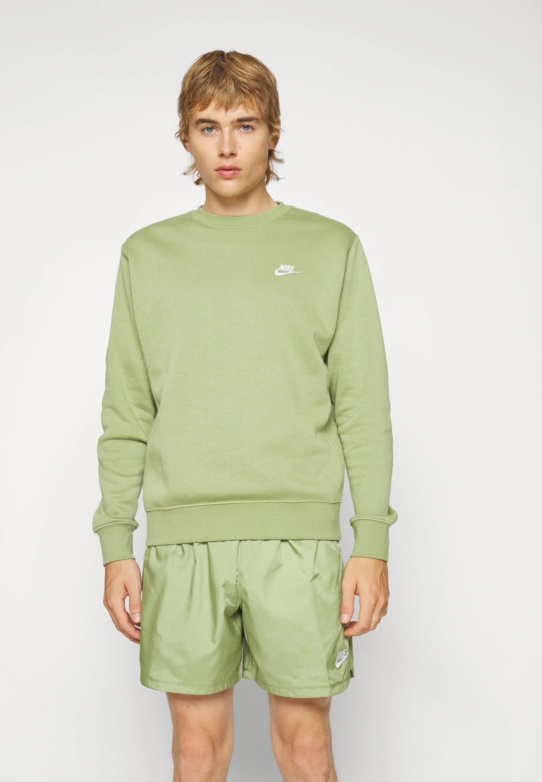 Suéter Nike Sportwear - Verde Oliva