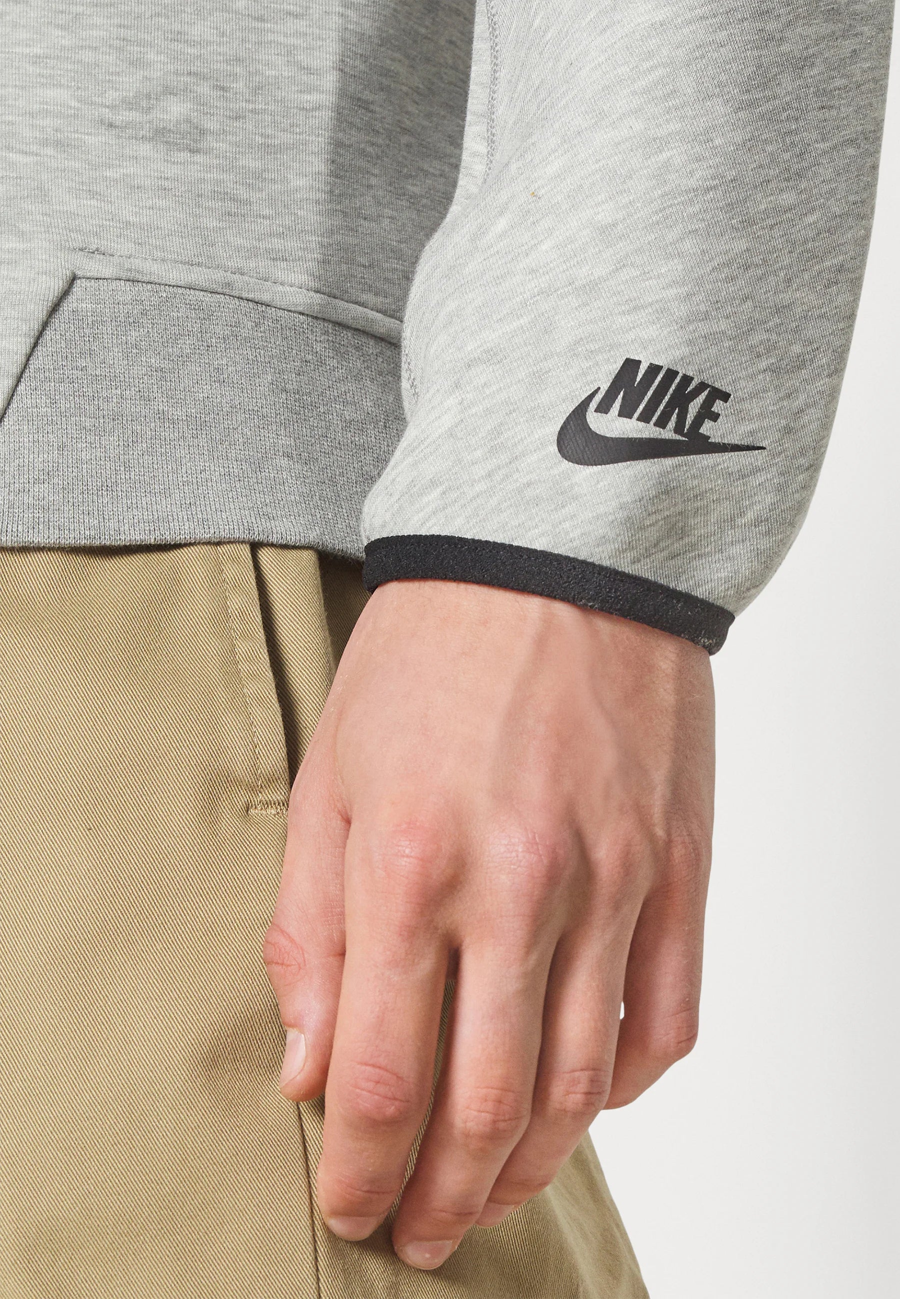 Jaqueta Nike Tech Fleece Sweatshirt - Cinza