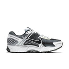 Tênis Nike Zoom Vomero 5 "Dark Grey"