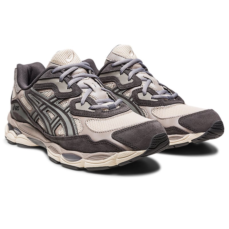 Tênis Asics GEL-NYC "Oatmeal & Obsidian Grey"