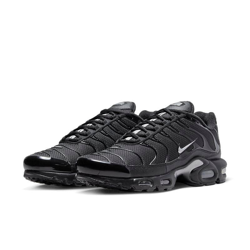tênis masculino, tênis esportivo, tênis preto com prata, tênis confortável, tênis casual, tênis para caminhada, tênis para corrida, tênis academia, tênis robusto, tênis dia a dia