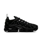 tênis masculino, tênis esportivo, tênis preto, tênis solado alto, tênis confortável, tênis casual, tênis robusto, tênis para caminhada, tênis para corrida, tênis dia a dia